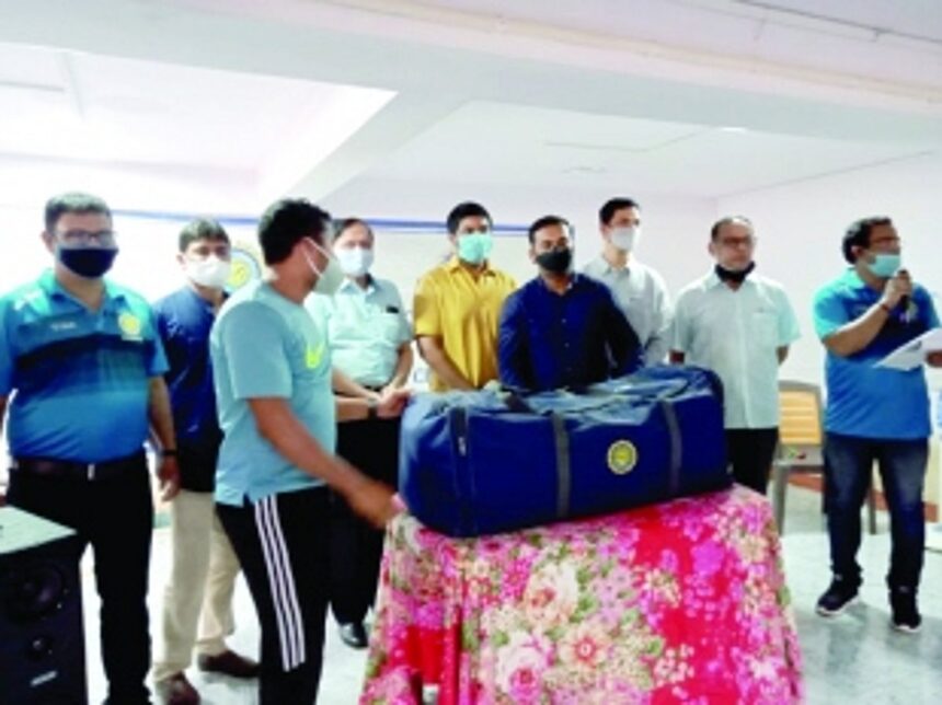 GCA DISTRIBUTES Cricket kit bags to 19 schools in Mormugao