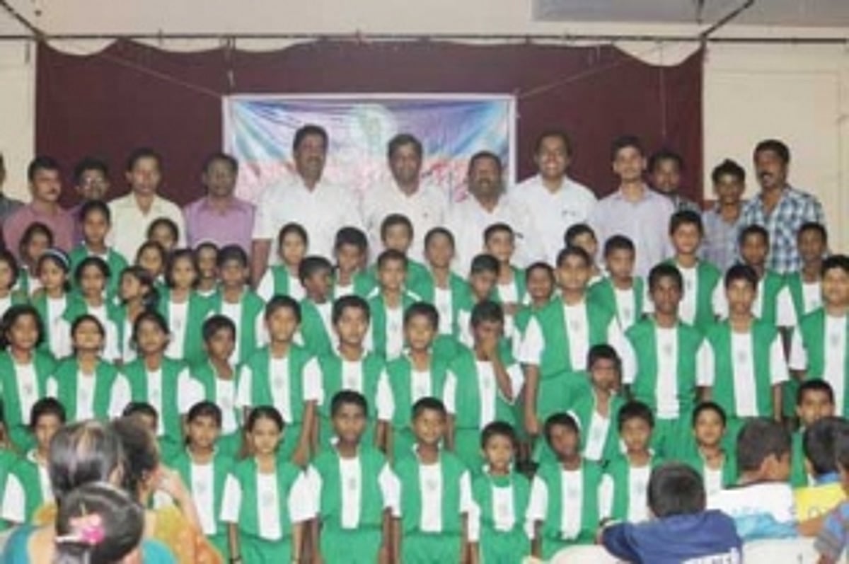 GFDC distributes kit at Savoi Verem