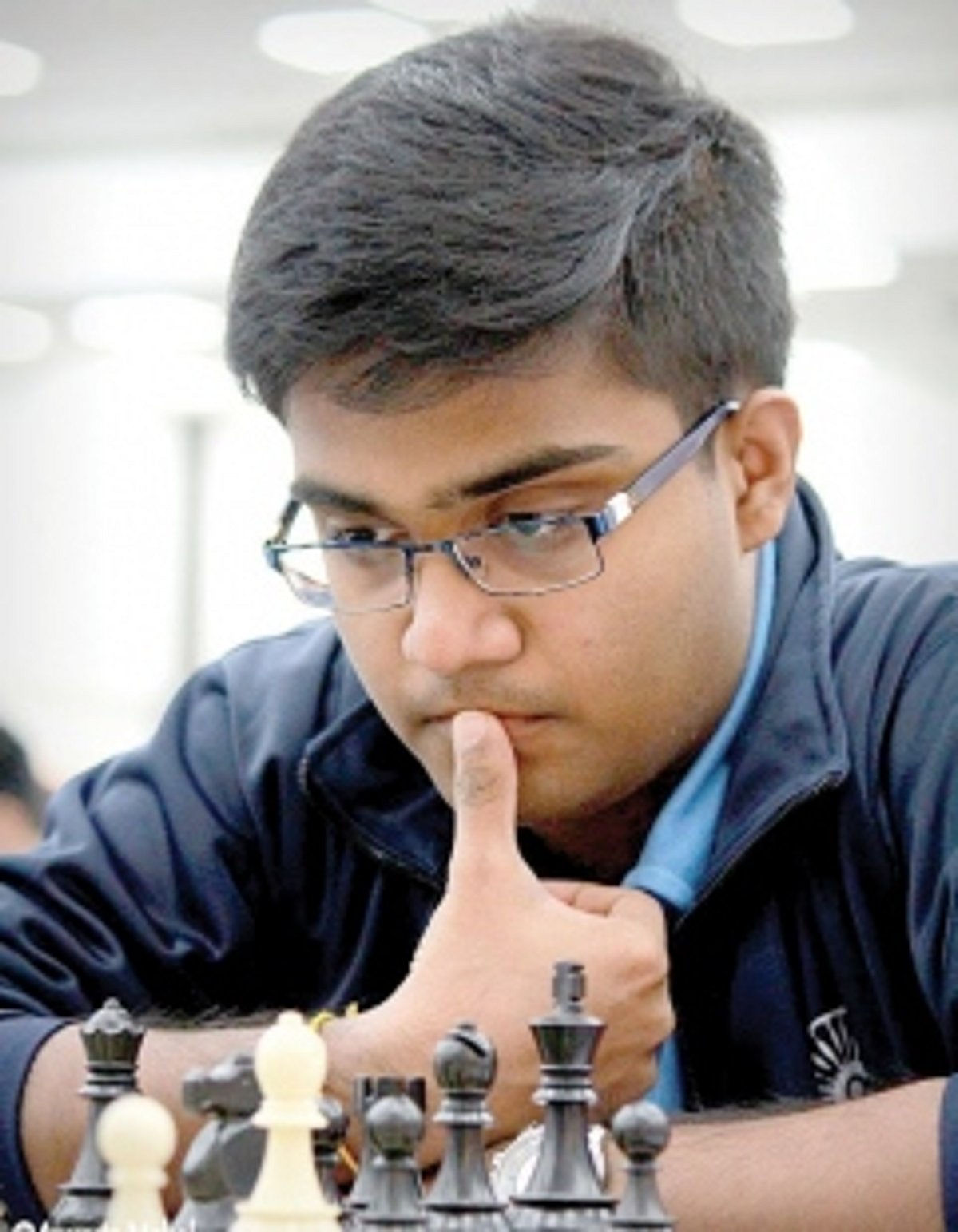 GM Iniyan in joint lead with  Petrosyan & Ter-Sahakyan