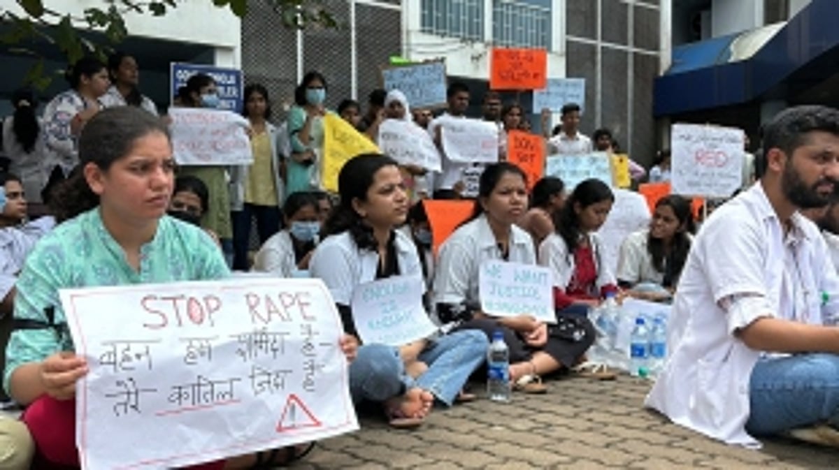 GMC resident doctors stage protest; demand  justice for Kolkata rape and murder victim