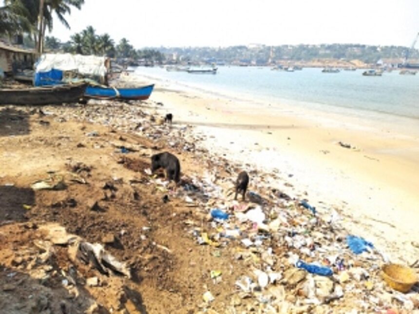 GRE slams MPT, state admin for failing to clean Khariwado beach 1 GRE slams MPT, state admin for failing to clean Khariwado beach