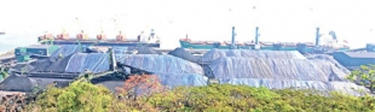 GSPCB summons port official for negligent handling of bauxite ore