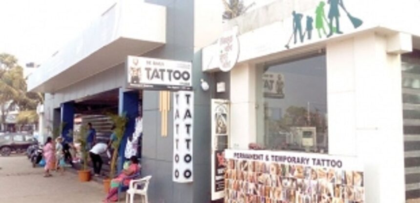 GTDC cracks down on illegal  shops in Baga parking lot