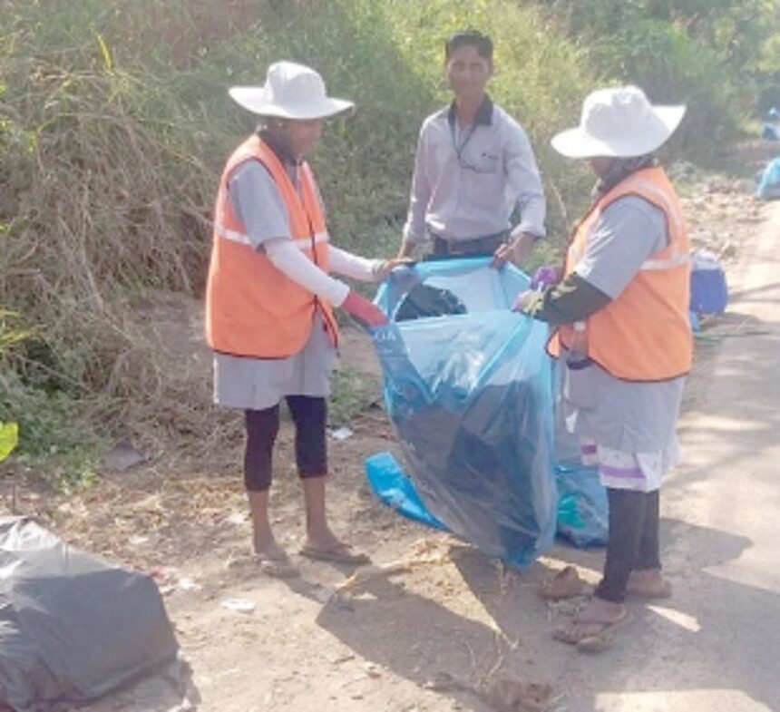 GWMC initiates Margao  Eastern Bypass road clean-up