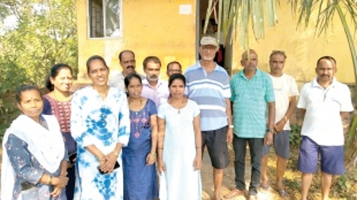 Gadekarbhatlem residents gherao PWD office over irregular water supply