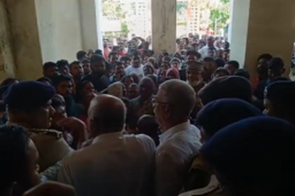 Gandhi Market Traders Stage Protest Against Unauthorized Sales Outside Designated Area in Margao