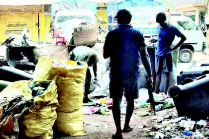 Garbage collection point without shed outside housing complexes