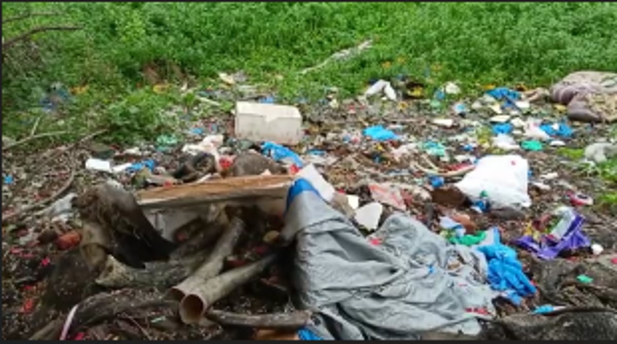 Garbage dumped behind SGPDA retail market Margao