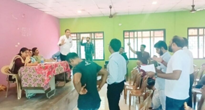 Garbage, fish market among issues hotly discussed at Sanvordem 1 Garbage, fish market among issues hotly discussed at Sanvordem
