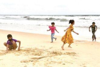 Garbage litters the southern beaches of Salcete on weekend