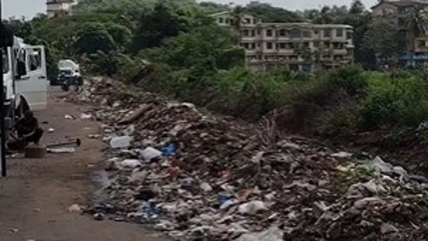 Garbage pollutes Margao KTC Creek, Raises Public Health Concerns 1 Garbage pollutes Margao KTC Creek, Raises Public Health Concerns