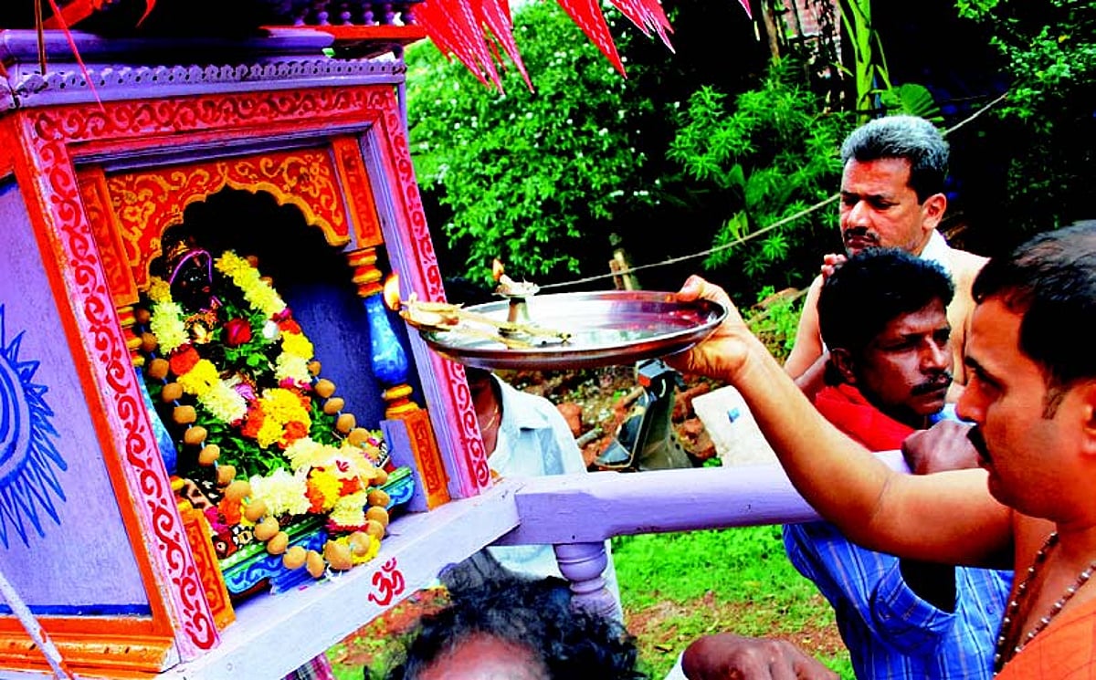 Garland of Doodh Peda as Offering