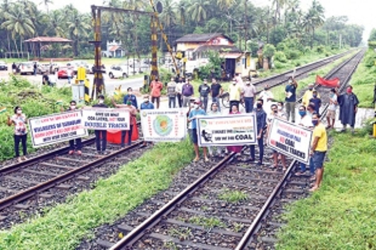 Gauging the impact of 3 linear PROJECTS on POLLS