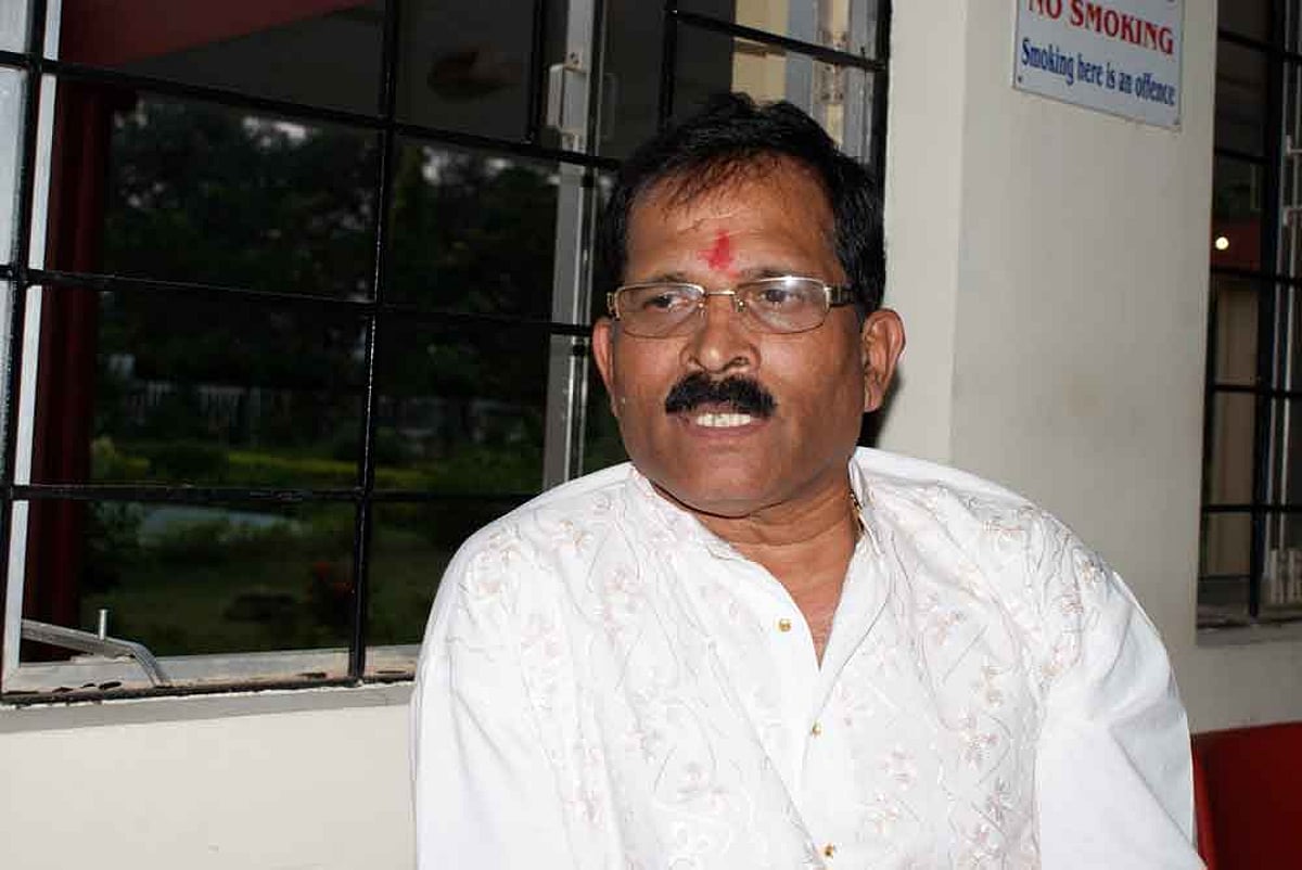 Gentle Sripad may have to make way for tough cookie Parrikar