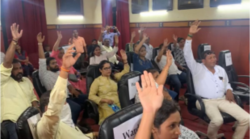 Ghanashyam Shirodkar ousted as Chairperson of MMC after shortest stint in office