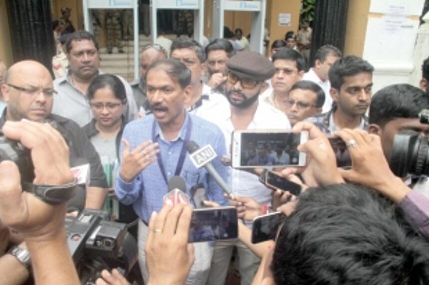 Girish led in just 3 of 30 booths 1 Girish led in just 3 of 30 booths