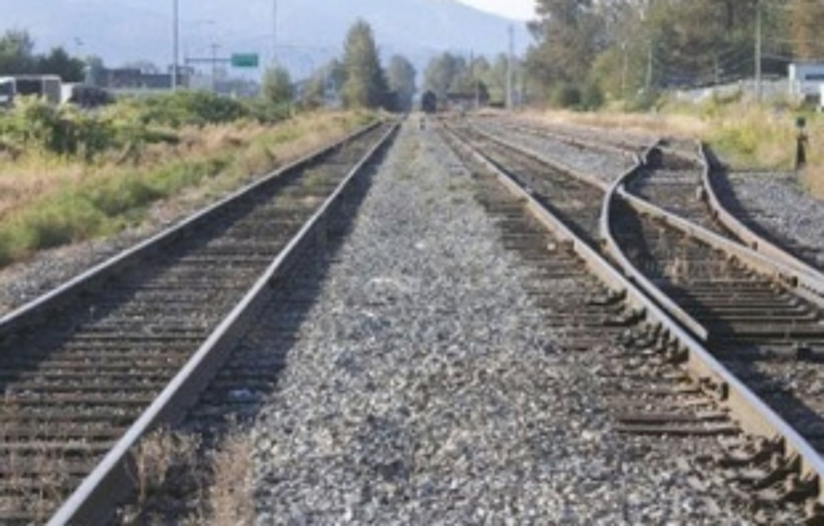 Give Goans diwali gift: Scrap double-tracking and allied projects, says Goencho Avaaz