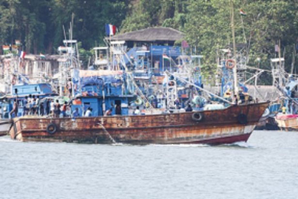 Give us prominence in wholesale fish market: Local fishermen