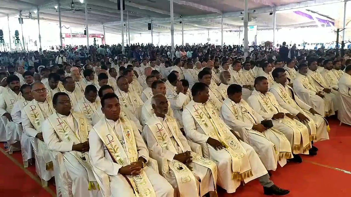 Global religious leaders, diplomats converge in Old Goa for feast Mass