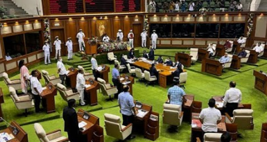 Goa Assembly Erupts Over Ferreira’s ‘Land Grab’ Jibe on Escheats Act 1 Goa Assembly Erupts Over Ferreira’s ‘Land Grab’ Jibe on Escheats Act