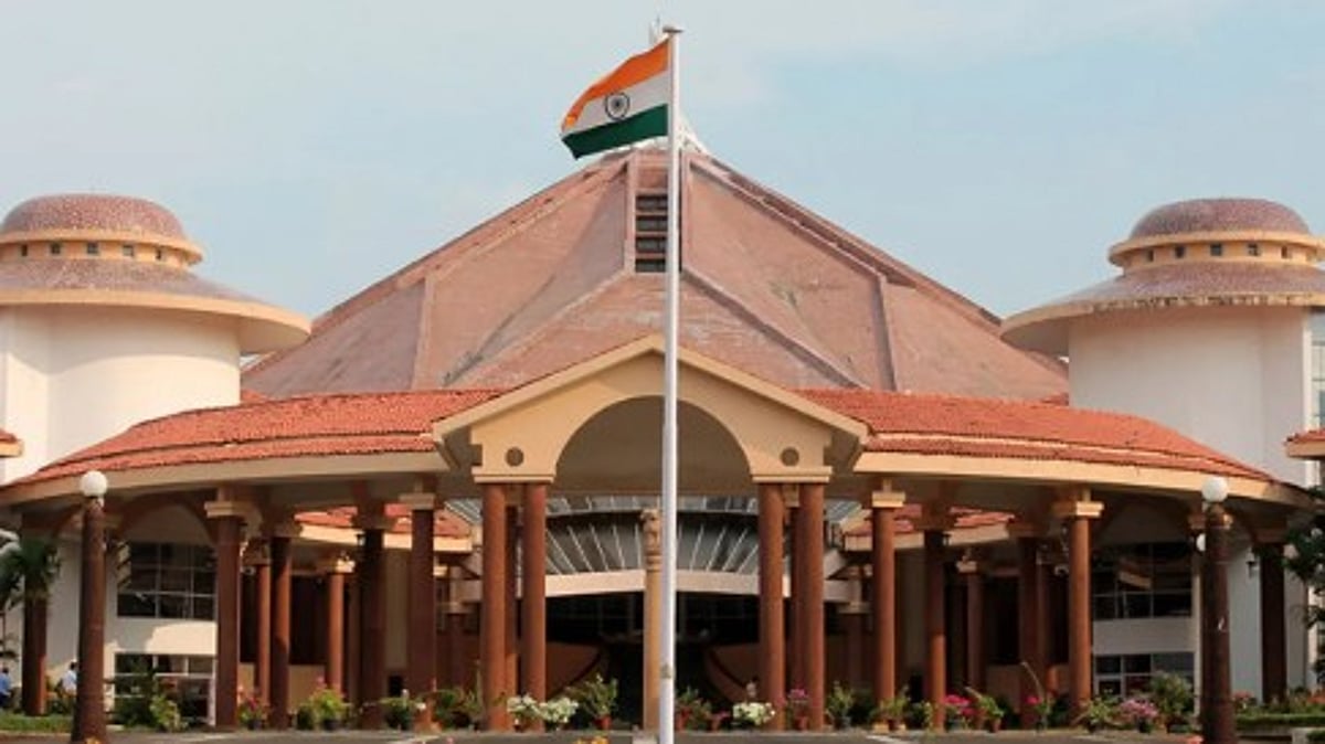 Goa Assembly Row: Lobo Alleges Foreign Tourist Stats Include Portuguese-Goans