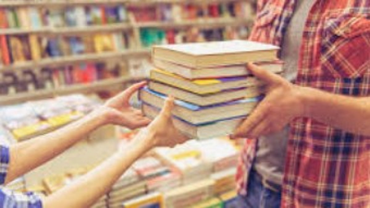 Goa Book Sellers Urge CM to Act Against Schools Selling Stationery