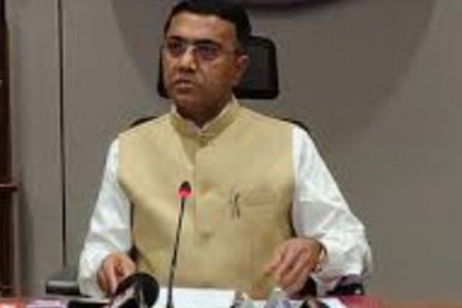 Goa CM Announces Major Benefits for Municipal Workers, Promises Pay Hike for Long-Serving Staff