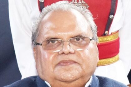 Goa CM is corrupt,  he was retained, I was removed: Satya Pal Malik