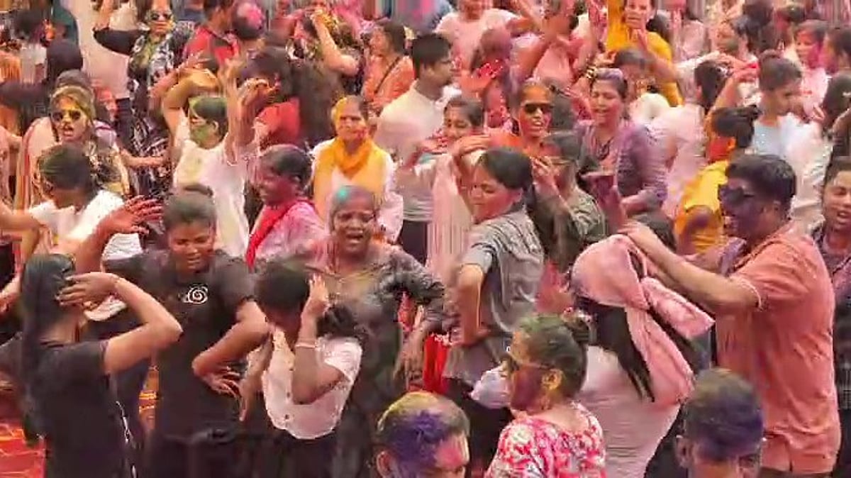 Goa Celebrates Holi with Vibrant Colors and Festive Joy