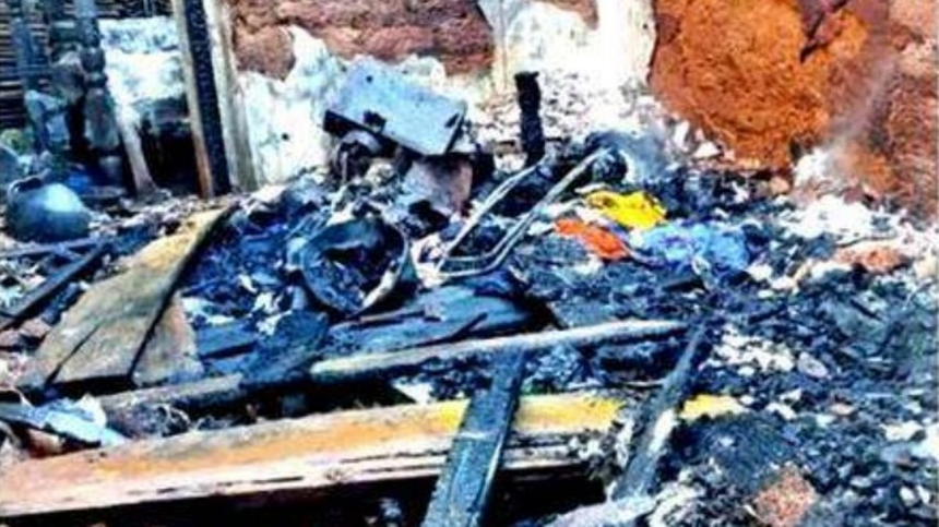 Goa Fire Incidents: Velsao Ancestral Home, Sinquerim Church and Calangute Shack Gutted 1 Goa Fire Incidents: Velsao Ancestral Home, Sinquerim Church and Calangute Shack Gutted