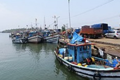 Goa Govt Pledges to Address Health and Sanitation Issues of Fish Workers at Cutbona Jetty