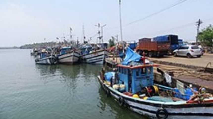 Goa Govt Pledges to Address Health and Sanitation Issues of Fish Workers at Cutbona Jetty 1 Goa Govt Pledges to Address Health and Sanitation Issues of Fish Workers at Cutbona Jetty