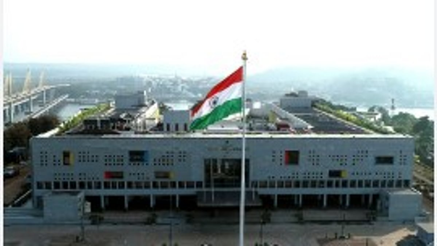 Goa High Court Orders Crackdown on Illegal Constructions in Arambol, Sets 6-Month Deadline 1 Goa High Court Orders Crackdown on Illegal Constructions in Arambol, Sets 6-Month Deadline