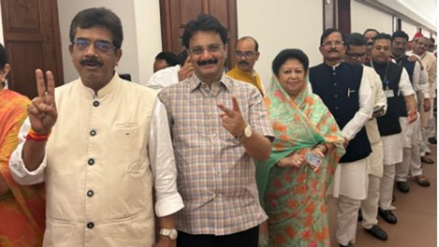 Goa MP Sadanand Shet Tanavade Casts Vote in Vice Presidential Election, Backs C. P. Radhakrishnan 1 Goa MP Sadanand Shet Tanavade Casts Vote in Vice Presidential Election, Backs C. P. Radhakrishnan
