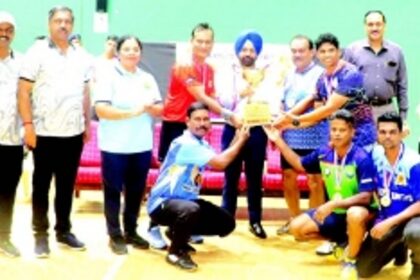 Goa Police MT Section emerge  badminton champions