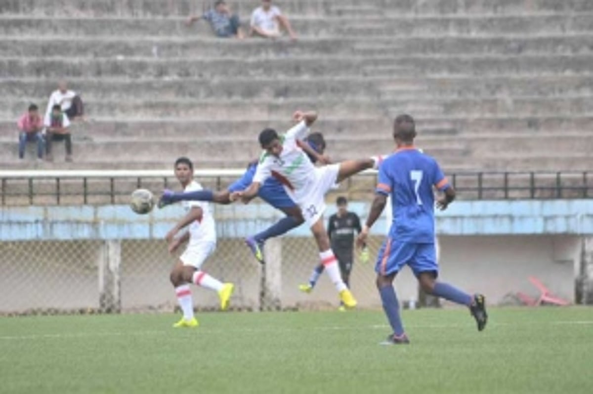 Goa Velha frustrate  Sesa Football Academy