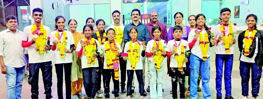 Goa bags 2 gold, 5 silver & 6 bronze at Yogasana C’ship