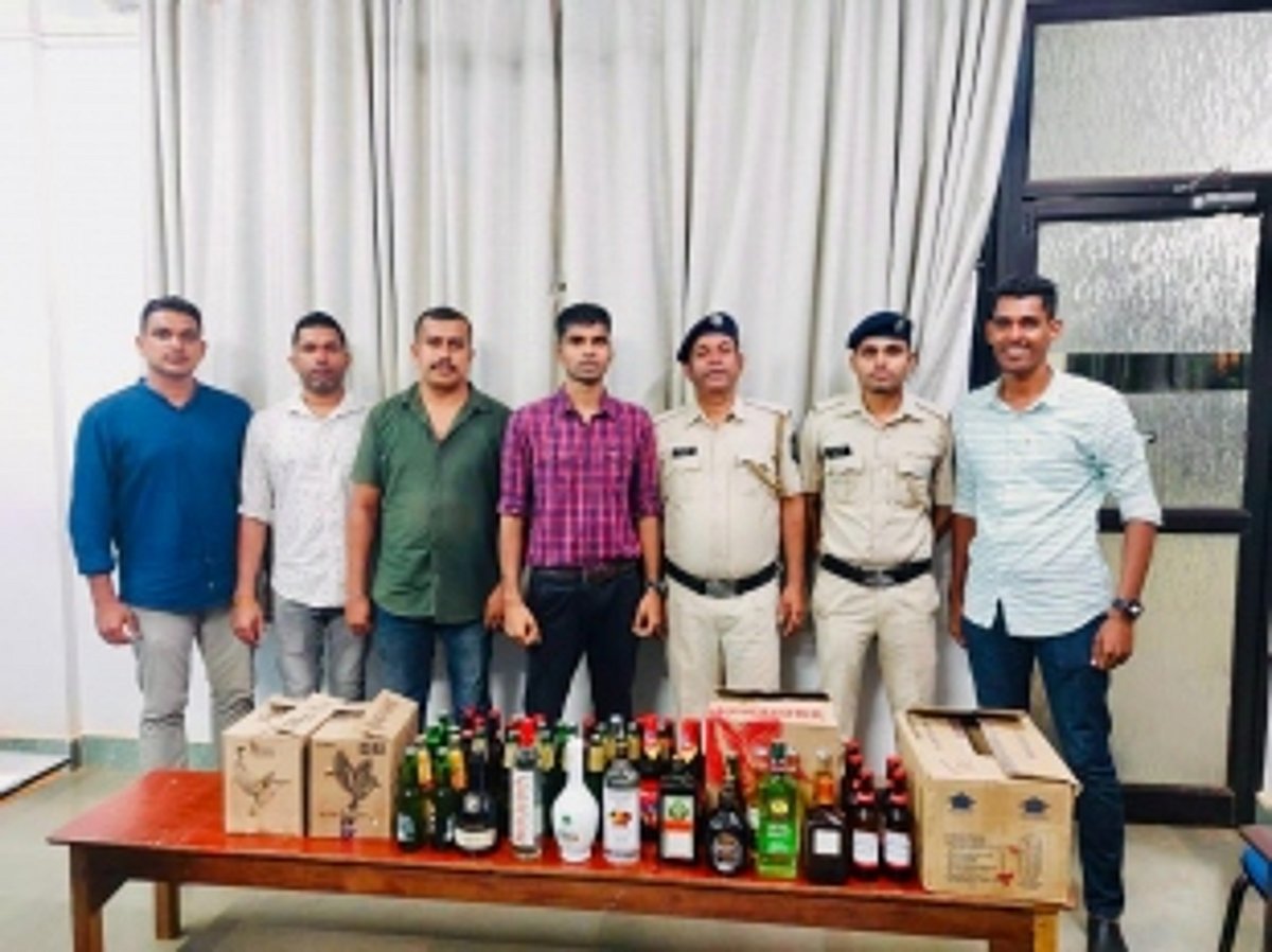 Goa police seize liquor ahead of Panchayat elections