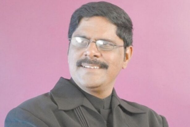 Goan singer creates history with 100 albums