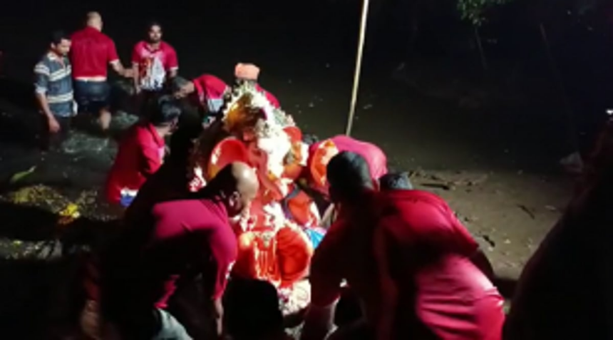 Goans bid goodbye to Lord Ganesh on the fifth day