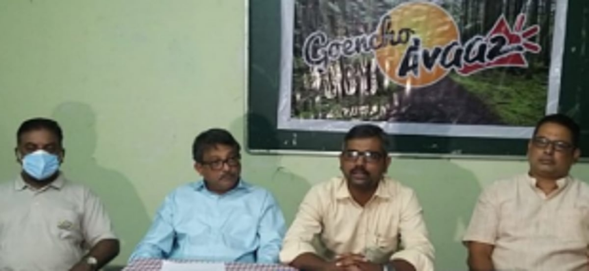 Goencho Avaaz criticises govt for bad roads 1 Goencho Avaaz criticises govt for bad roads