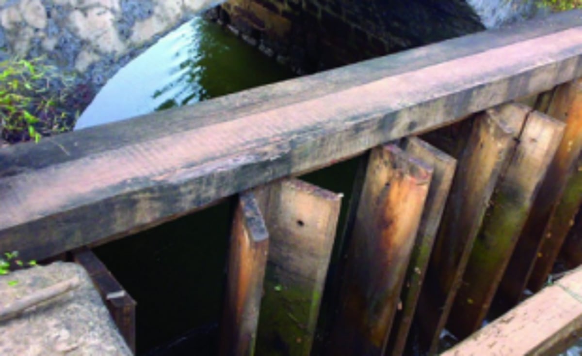 Goencho Ekvott wants sluice gate restored,  construction debris removed
