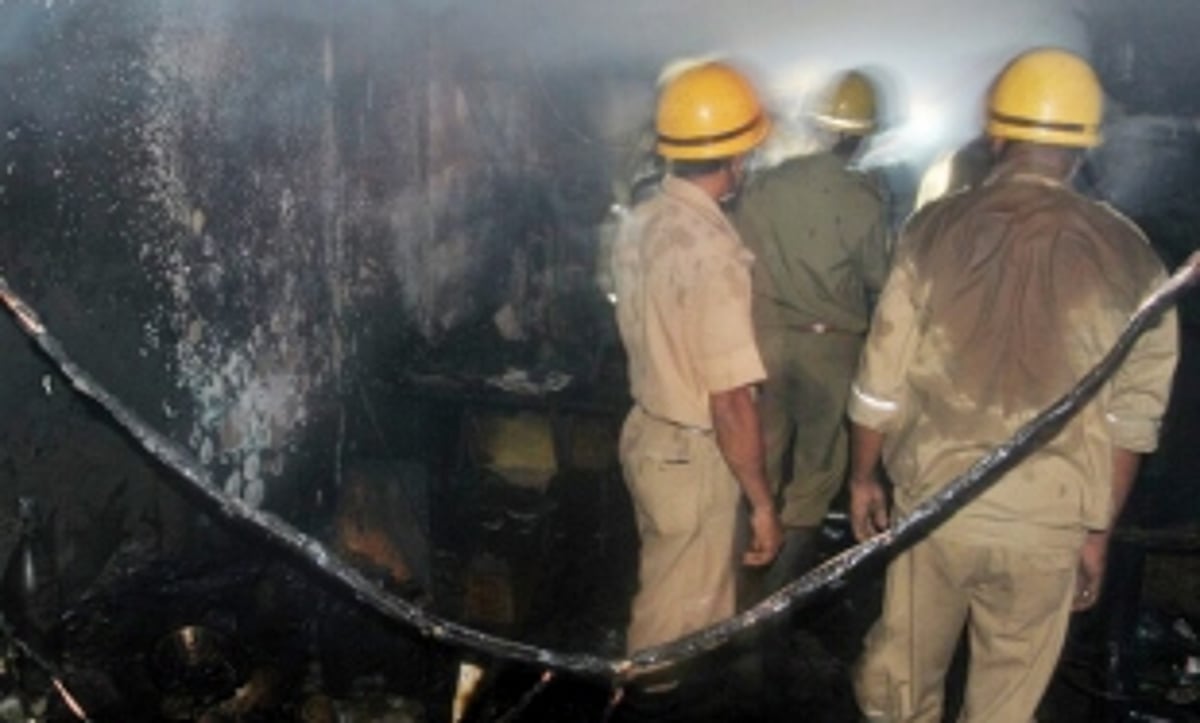 Gogal restaurant  destroyed in fire