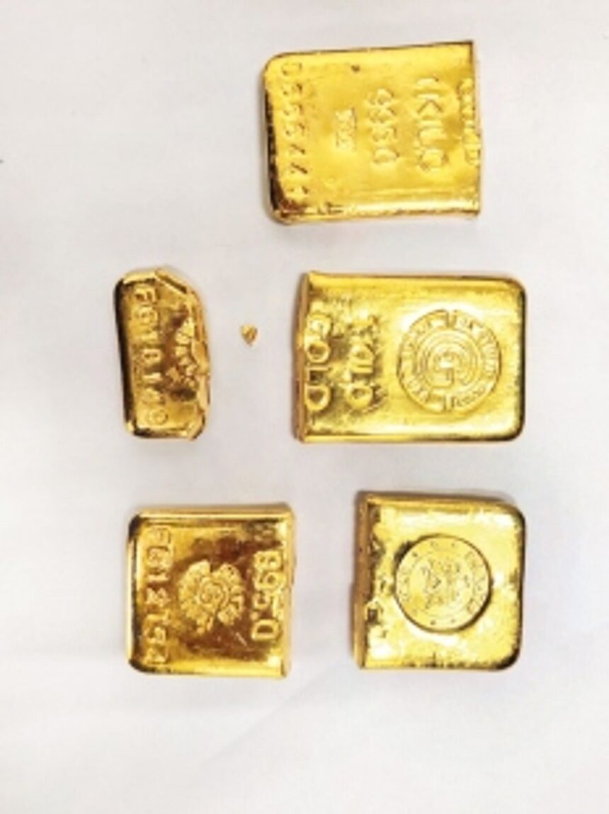 Gold worth Rs 95L seized at Dabolim 1 Gold worth Rs 95L seized at Dabolim