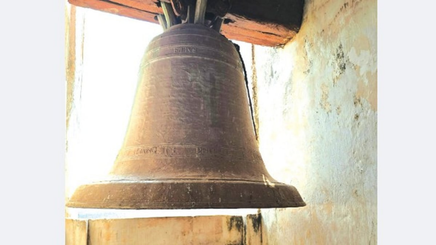 Golden Bell at Se Cathedral Temporarily Repaired After 18 Months of Silence 1 Golden Bell at Se Cathedral Temporarily Repaired After 18 Months of Silence