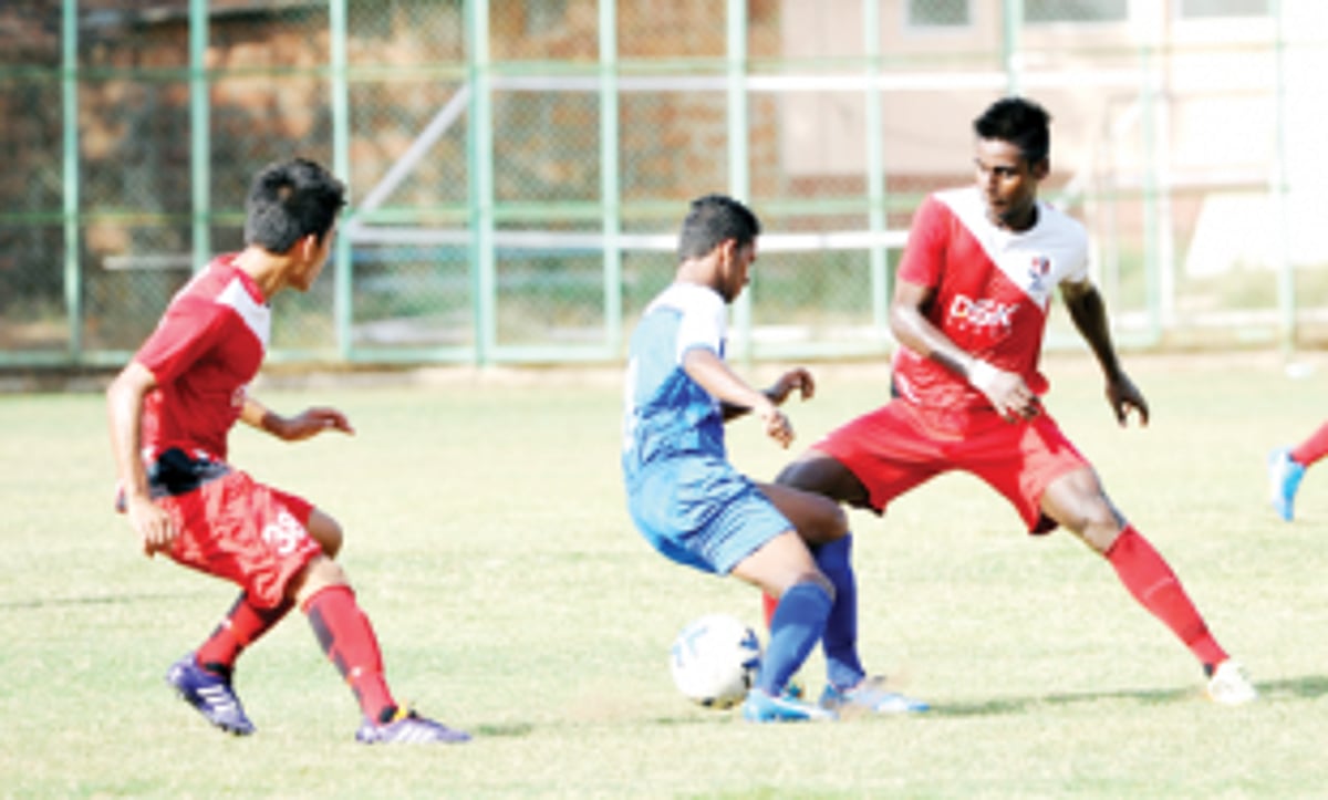 Golden Eagles fly high with Osmiro’s goal