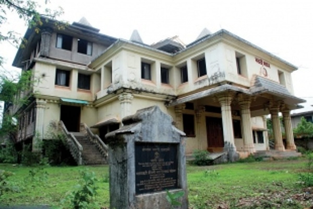 Gomantak Marathi Academy  wants govt to resume annual grant