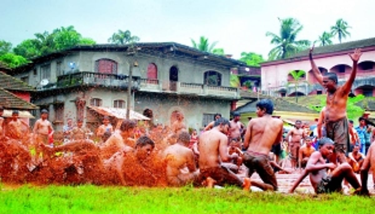 Gopalas celebrate a muddy affair at Chikhal Kala
