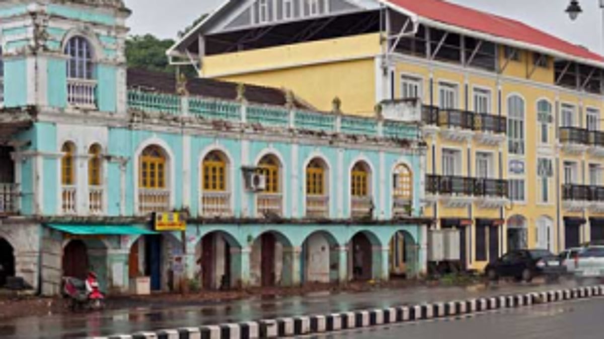 Government buildings are assets, need to be treated as such