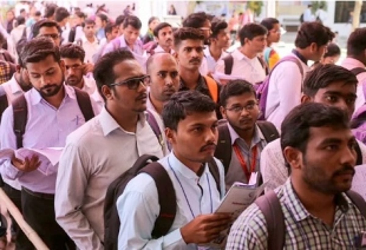 Government cannot force private sector to employ Goans; will amend act: CM